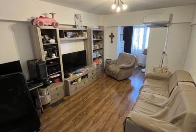 Apartament cu 2 camere decomandat în Capitol