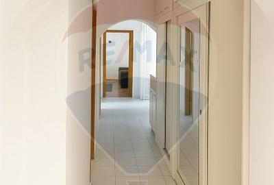 Apartament 3 camere de vanzare - Bulevardul Decebal - 6