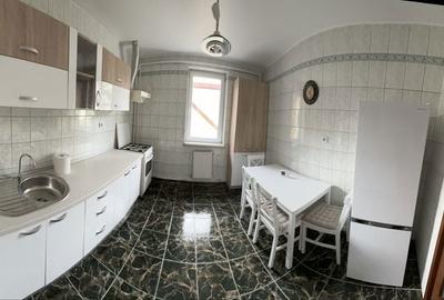 Apartament cu 3 camere în Central - 3