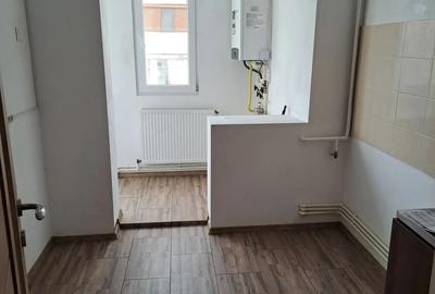 Apartament cu 2 camere semidecomandat în Central - 3