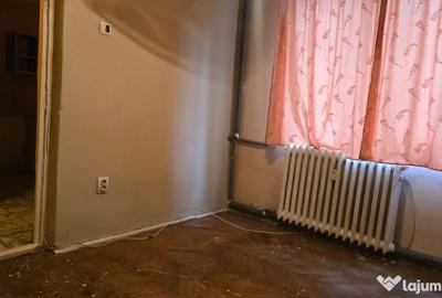 Garsonieră decomandată în Dacia - 10