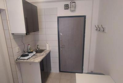 Garsonieră semidecomandată în Central - 8