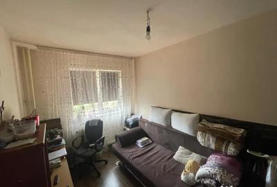 Apartament cu 3 camere semidecomandat în Valea Rosie - 3