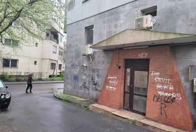 Casa de Cultura, demisol, spatiu comercial 3 camere, 112 mp. - 1