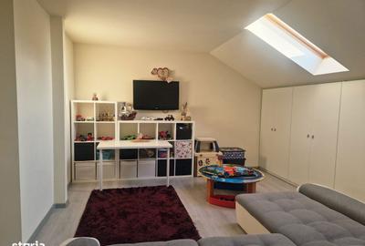 Casă cu 4 camere în Olteniței