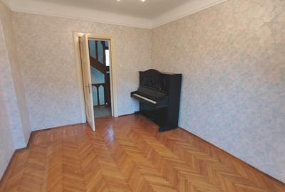 Zona Bd. Lacul Tei vila 7 camere disponibila pentru inchiriere. - 11