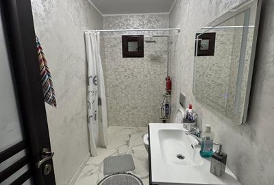 Casă cu 4 camere cu Teren 260 Mp în Central - 4