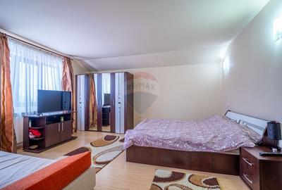 Casă cu 6 camere cu Teren 350 Mp în Vlădeț - Trei Brazi - 10