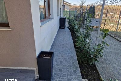 Casă cu 5 camere cu Teren 137 Mp în Apahida