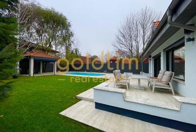 UNICA/ABSOLUT SUPERBA/ VILA INDIVIDUALA/IANCU NICOLAE/CURTE GENEROASA - 99