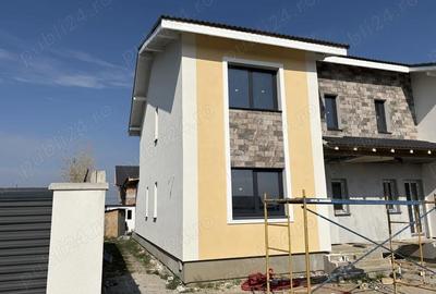 Casă cu Teren 308 Mp în Moșnița Nouă