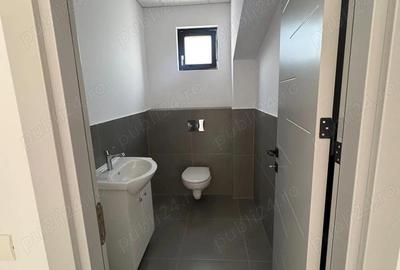 Spațiu comercial, de 593 mp, în Rudeni