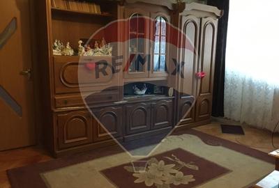 Apartament cu 2 camere semidecomandat, mobilat în Nord