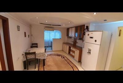 Apartament cu 3 camere decomandat în Nicolina - 2