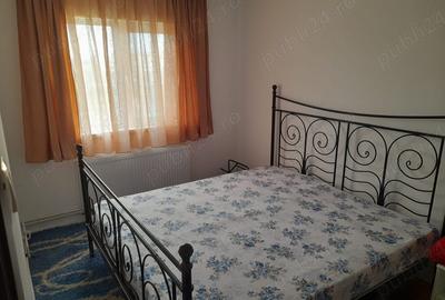 De vanzare apartament 3 camere - 5