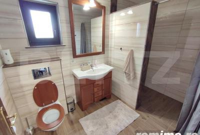 Casă cu 4 camere cu Teren 2500 Mp în Horodnic - 9