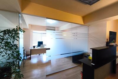 Apartament cu 4 camere/ birou - situat in Centrul Civic - 108 mp - 2