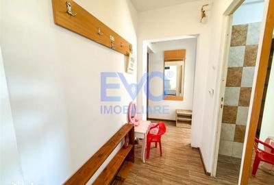 Apartament cu 3 camere nedecomandat în Tătărași