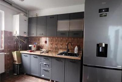 UMT - 3 CAM - DECOMANDAT - ETJ.2 - 2 BAI - RENOVAT/MOBILAT - 2