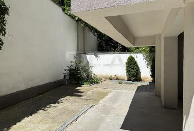 Locuri de parcare Str. Petru Rares 13 - zona Victoriei - 3