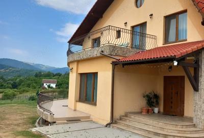 Casă cu 5 camere cu Teren 1132 Mp în Cisnădioara - 3