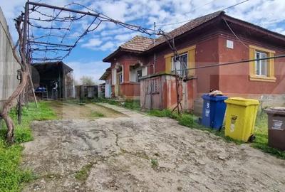 Casă cu 2 camere cu Teren 651 Mp în Romanești - 2
