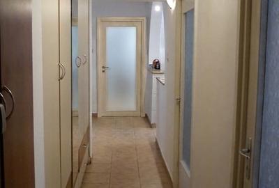 Apartament cu 3 camere decomandat în Centrul Istoric - 1