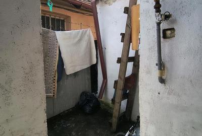 Casă cu 7 camere cu Teren 250 Mp în Central - 7