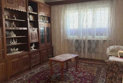 Casă cu 4 camere în Central - 1