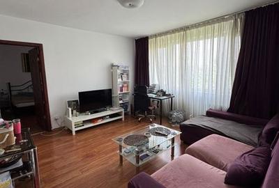 Apartament cu 3 camere în Gara de Nord