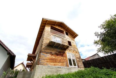 Casă cu 7 camere cu Teren 330 Mp în Baciu - 2