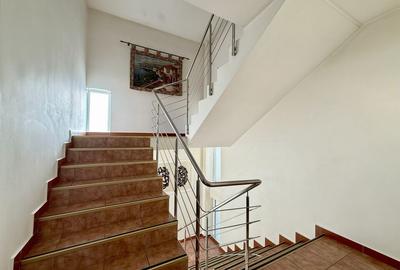 Vila P+2, construita in 2010 | Andronache, Sector 2 - 26