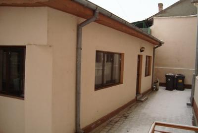 Birou, 742 mp în Central - 17