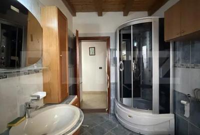 Casă cu 3 camere cu Teren 1644 Mp în Central - 6