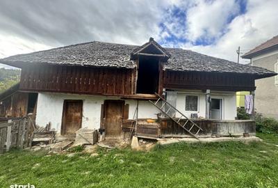 Casă cu 2 camere cu Teren 6605 Mp în Albești - 11