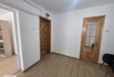 Spațiu comercial, de 67 mp, în Central - 2