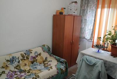 Apartament cu 3 camere decomandat în Central - 1