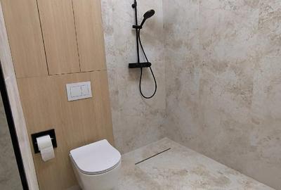 Apartament cu 3 camere semidecomandat în Central - 1