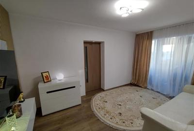 Apartament cu 3 camere semidecomandat în Central - 3