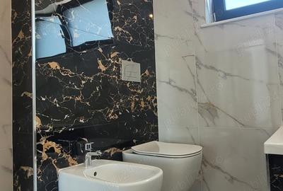 Casă cu 4 camere în Central - 2