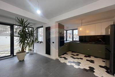 Casă cu 3 camere cu Garaj în Muncii - 4