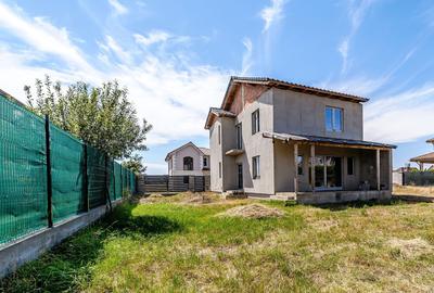 Casă individuală cu 4 camere cu Canalizare în Aradul Nou - 10