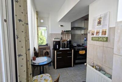 Apartament cu 3 camere în Traian - 9