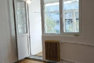 Apartament cu 3 camere decomandat în Titan - 8