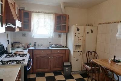 Casă cu 11 camere cu Teren 731 Mp în Central - 11