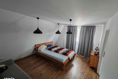 Casă cu 5 camere cu Teren 3700 Mp în Șoimuș - 5