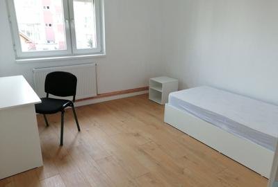 Apartament cu 4 camere decomandat în Mănăștur - 2