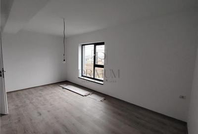 Duplex cu 3 camere cu Canalizare în Aeroport - 7