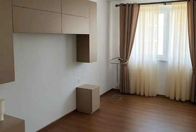 Apartament 3 camere, decomandat - zona Tractorul. - 3