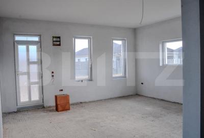 Casă cu 4 camere cu Teren 404 Mp în Pădureni - 3